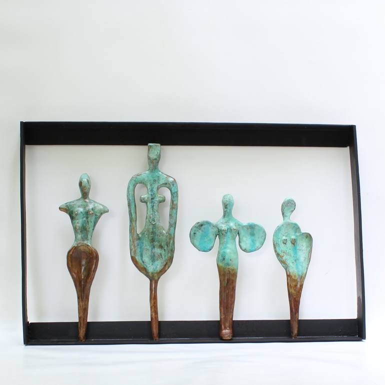 Original Figurative People Sculpture by Didier Fournier