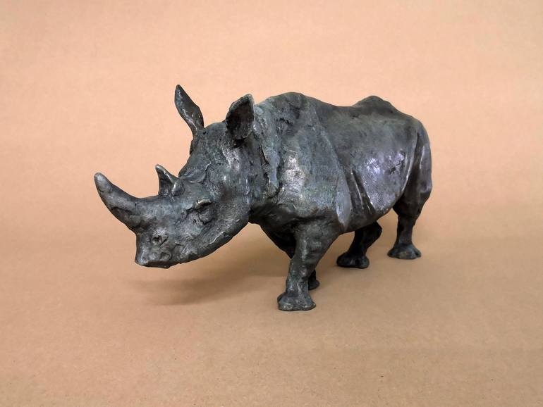 Original Figurative Animal Sculpture by Andrei Dolidze
