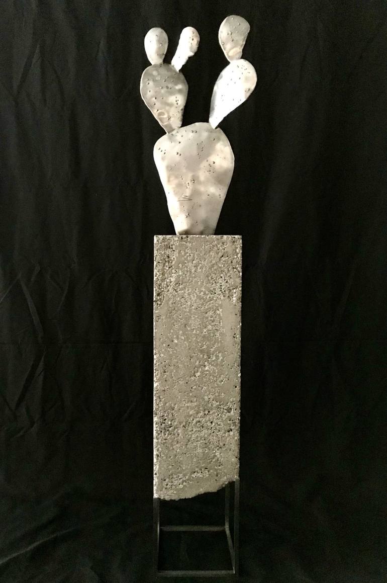 Original Conceptual Floral Sculpture by Andrea Borga