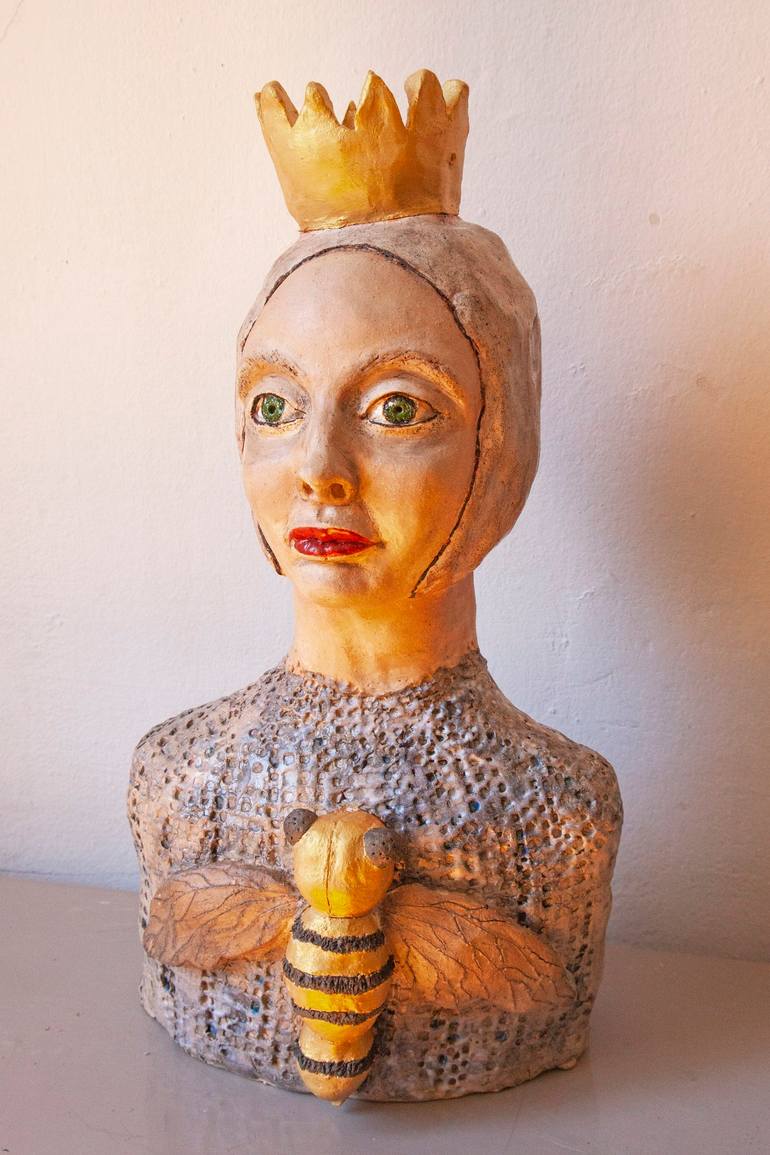 Queen bee Sculpture by Elena Uljancic | Saatchi Art