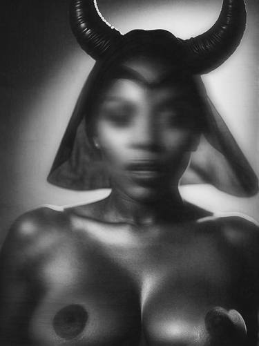 Original Black & White Nude Photography by Felipe Hueb