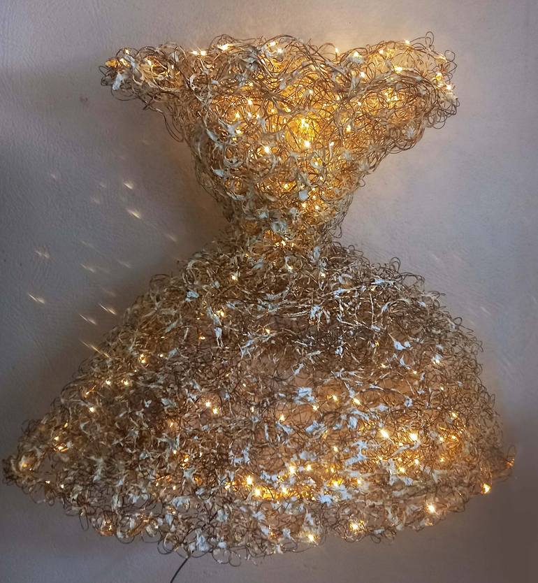Original Contemporary Fashion Sculpture by Renata Giannelli