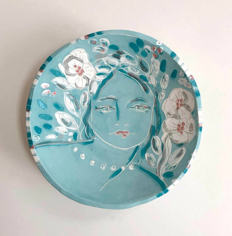 Original Figurative Women Sculpture by Heidi Lanino