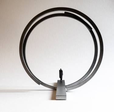 Original Minimalism Men Sculpture by Yuriy Kraft